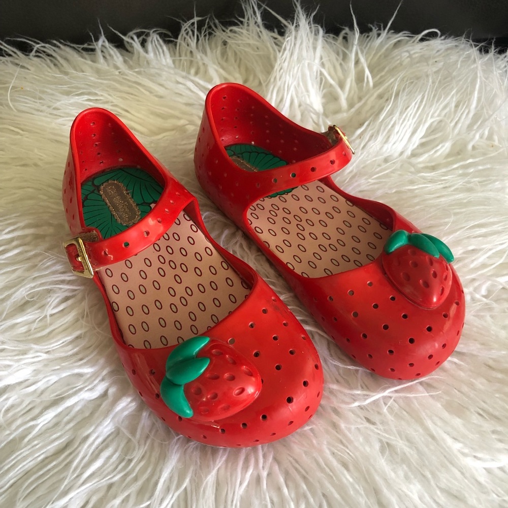 Mini melissa shoes !